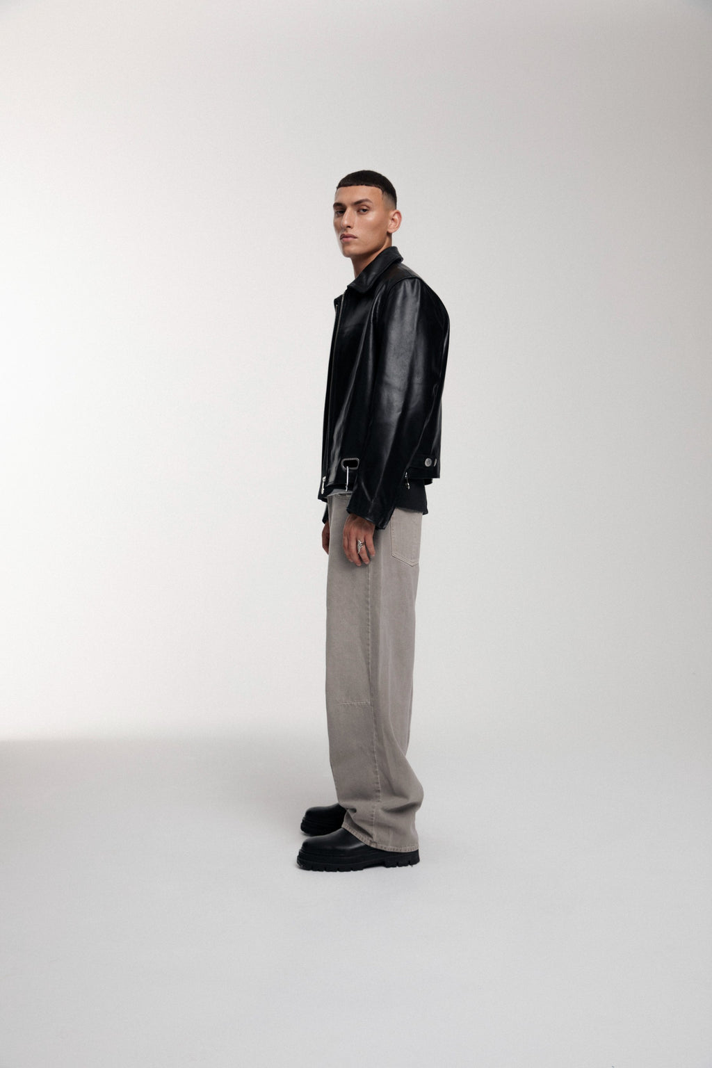 Trace Cut Denim Jeans - Vintage Khaki
