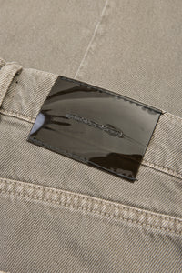 Trace Cut Denim Jeans in Vintage Khaki — detail